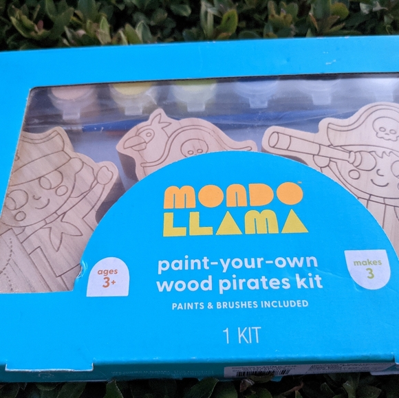 Mondo Llama paint-your-own pirates kit (makes 3 pieces) - Picture 9 of 9